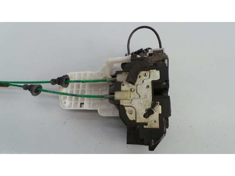 Recambio de cerradura puerta trasera derecha para hyundai i30 referencia OEM IAM 814202L000  E2-B5-61-1