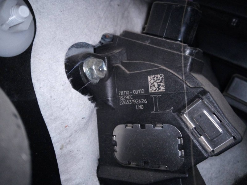 Recambio de pedal acelerador para toyota yaris hybrid active referencia OEM IAM 781100D110 226653192626 