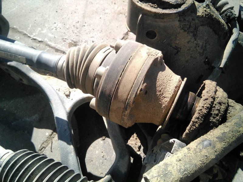 Recambio de transmision delantera izquierda para volkswagen touareg (7la) tdi r5 referencia OEM IAM 7L6407271D  PV-3-1