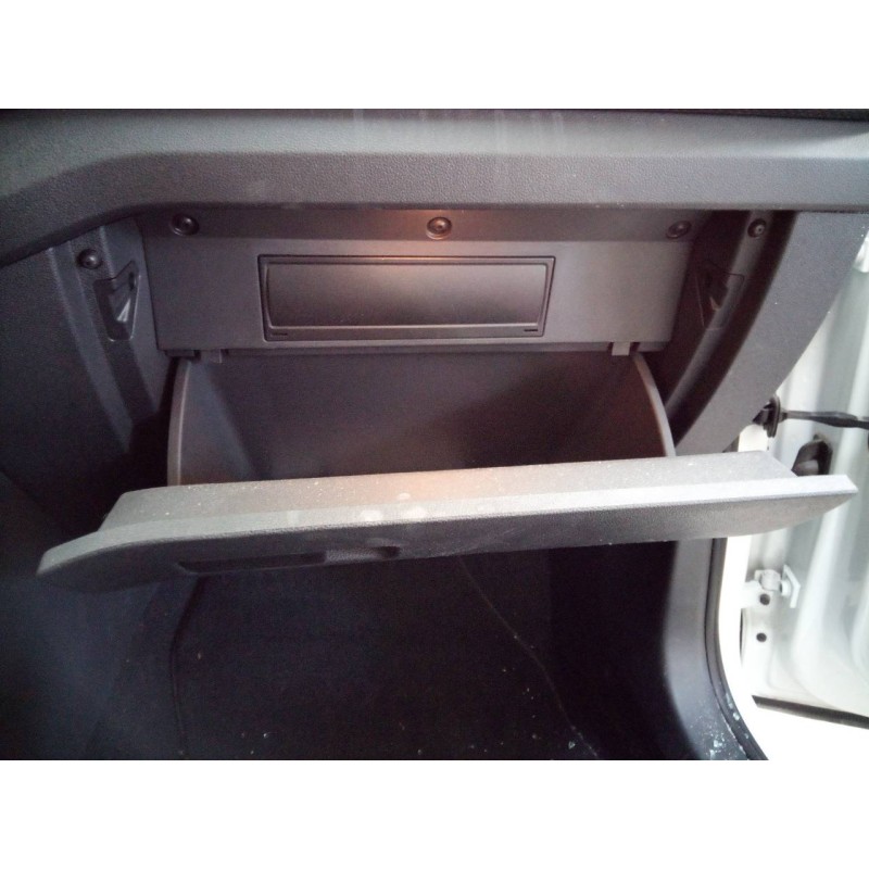 Recambio de guantera para volkswagen t-cross style referencia OEM IAM   