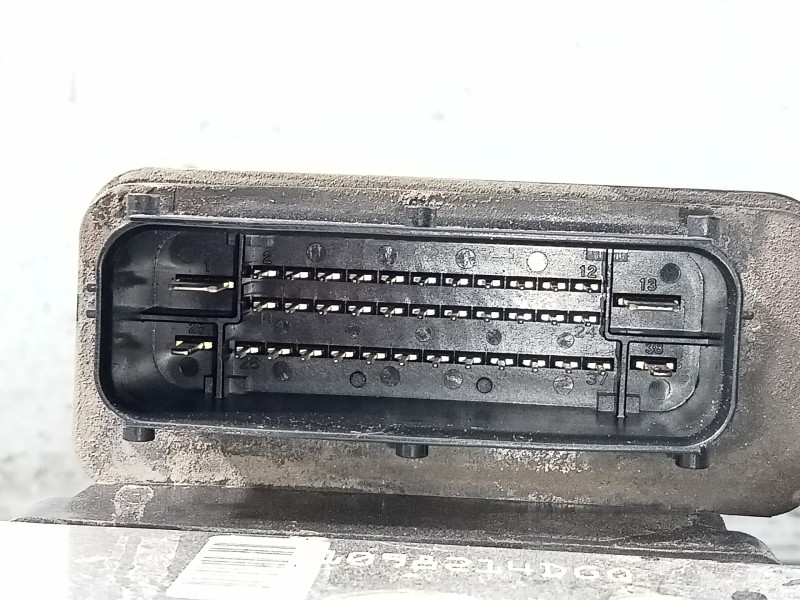 Recambio de abs para opel insignia berlina selective referencia OEM IAM 22757649  P3-A8-13-3