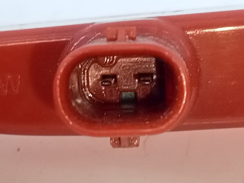 Recambio de luz central de freno para volkswagen t-cross style referencia OEM IAM 8V0945097D  E1-B6-47-1