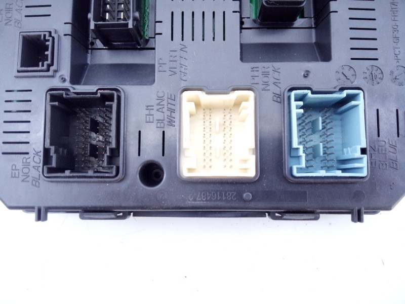 Recambio de caja reles / fusibles para citroën c4 picasso exclusive referencia OEM IAM   E3-B2-34-2