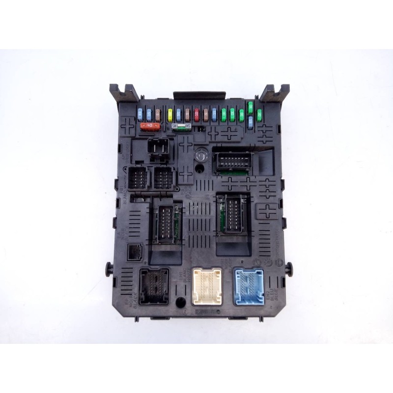 Recambio de caja reles / fusibles para peugeot 308 sw premium referencia OEM IAM 281197595  E3-B2-45-1