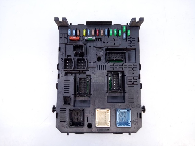 Recambio de caja reles / fusibles para peugeot 308 sw premium referencia OEM IAM 281197595  E3-B2-45-1