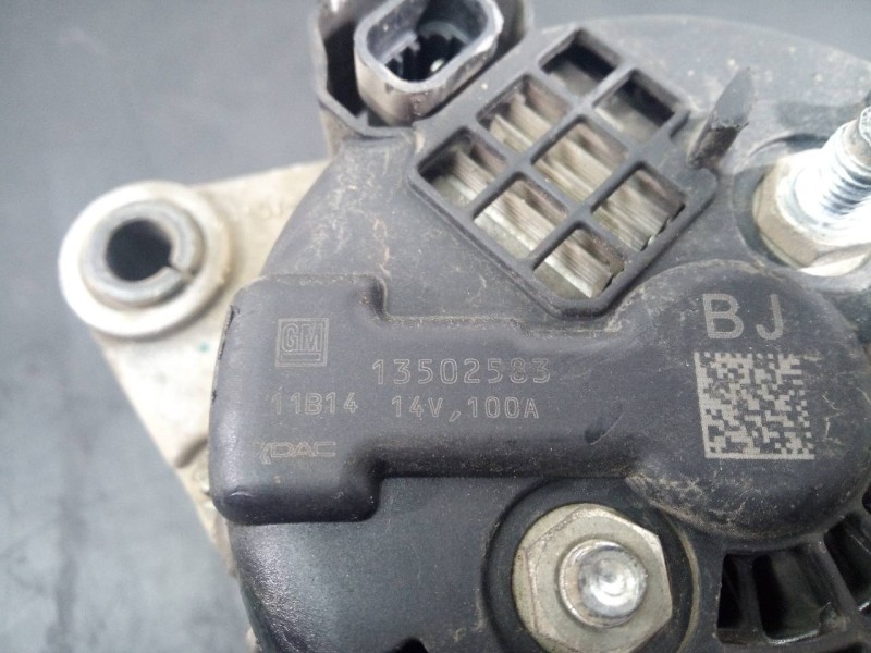 Recambio de alternador para opel insignia berlina selective referencia OEM IAM 13502583  P3-A4-12-3