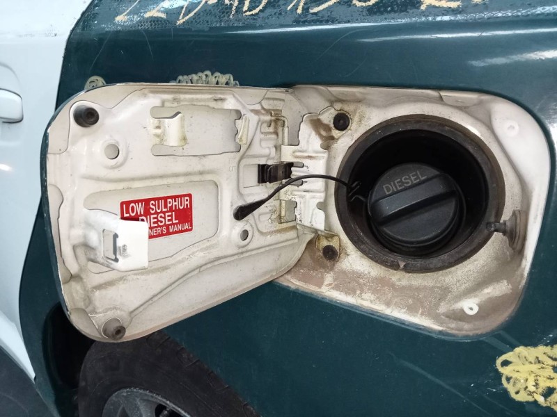 Recambio de tapa exterior combustible para toyota avensis (t27) advance referencia OEM IAM   