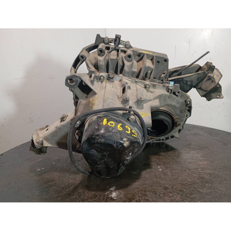 Recambio de caja cambios para renault 9 txe referencia OEM IAM JB3041  M1-A2-49
