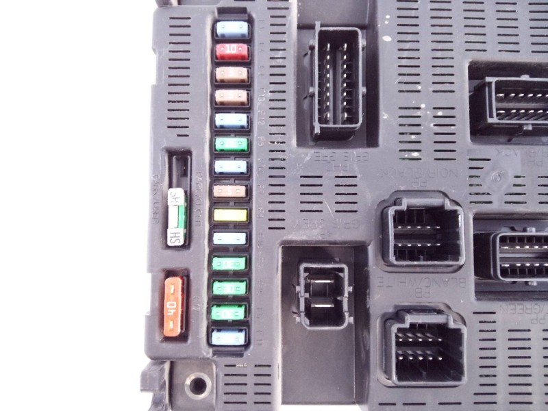 Recambio de caja reles / fusibles para citroën c4 coupe cool referencia OEM IAM 9659285680  E3-B2-35-1