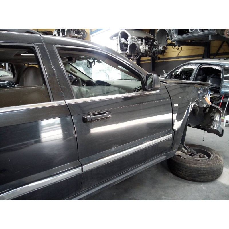 Recambio de puerta delantera derecha para jeep gr. cherokee (wh) 3.0 crd limited referencia OEM IAM   