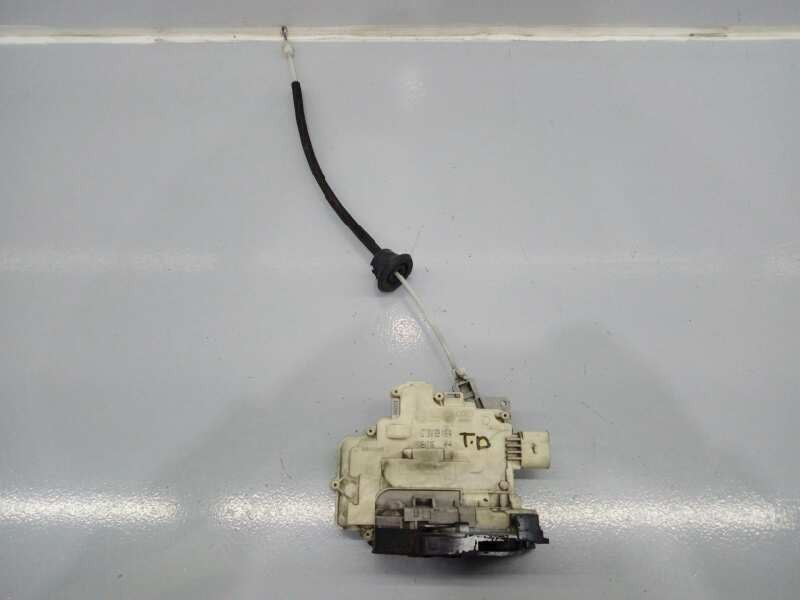 Recambio de cerradura puerta trasera derecha para audi q7 (4l) referencia OEM IAM   E1-B6-12-4