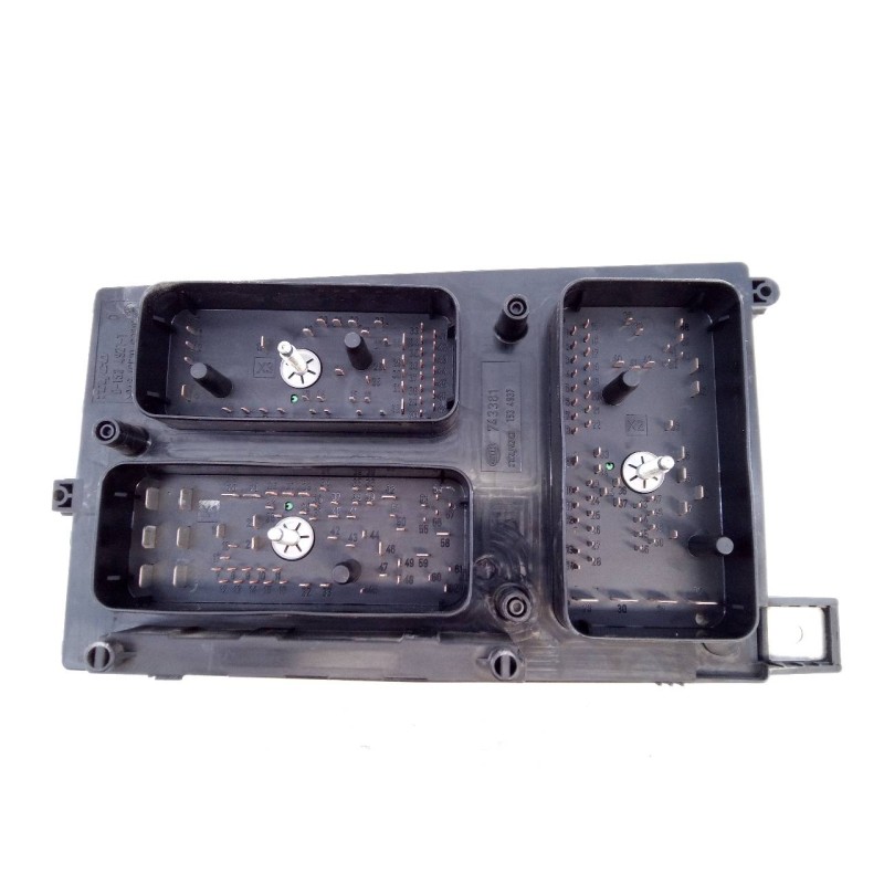 Recambio de caja reles / fusibles para opel astra h berlina cosmo referencia OEM IAM 5DK00866838  E3-A5-23-2