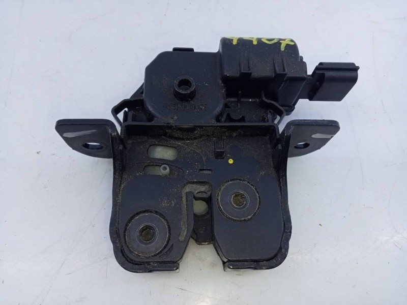 Recambio de cerradura maletero / porton para renault scenic iii dynamique referencia OEM IAM 84630003R  E1-A1-40-2