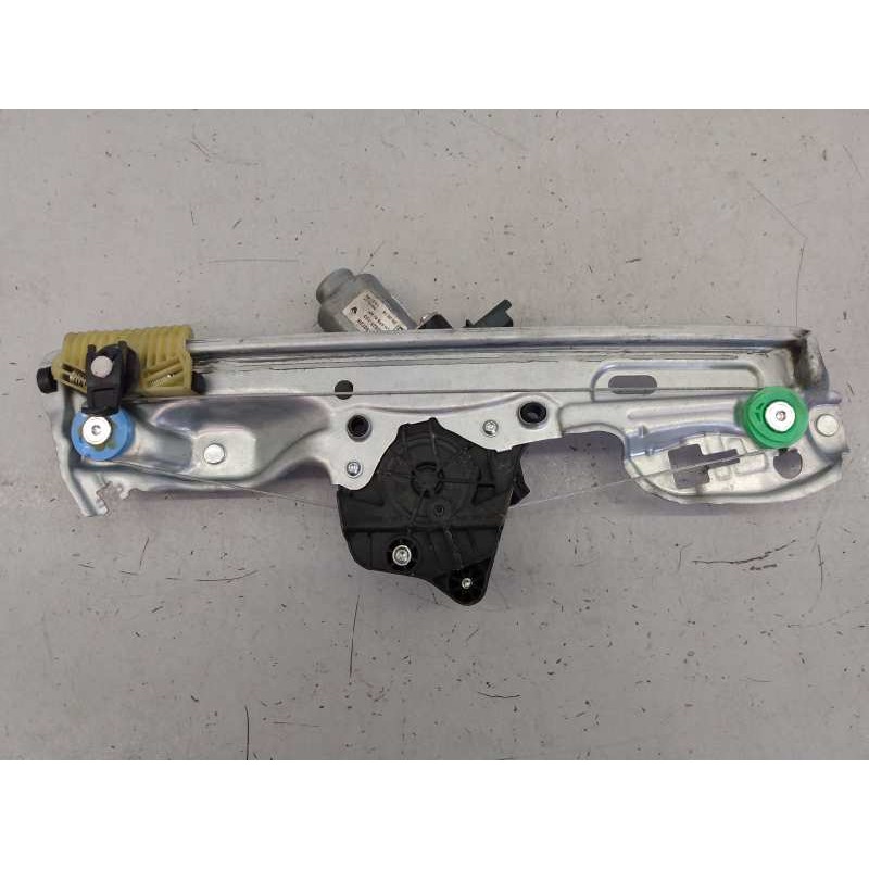 Recambio de elevalunas trasero izquierdo para renault megane iv berlina 5p business referencia OEM IAM 827219072R 402778C0602160