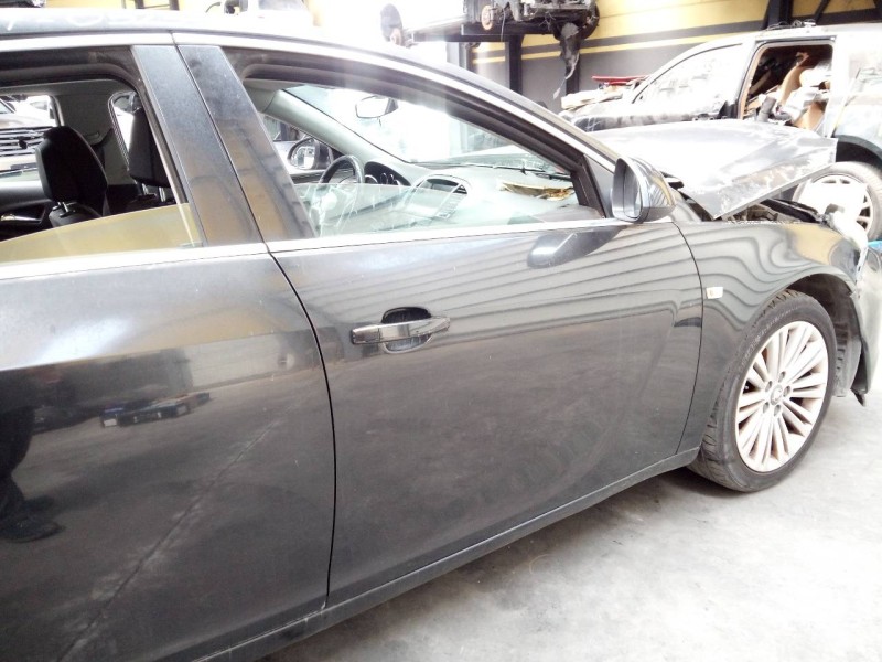 Recambio de puerta delantera derecha para opel insignia berlina selective referencia OEM IAM   