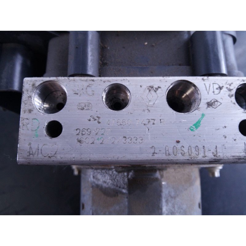 Recambio de abs para dacia duster laureate 4x2 referencia OEM IAM 476607477R 2265106516 P3-B8-28-3