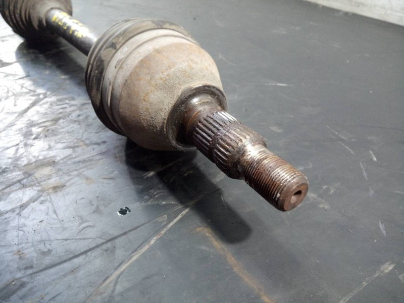 Recambio de transmision delantera izquierda para opel insignia berlina selective referencia OEM IAM 10090381  P1-B6-27