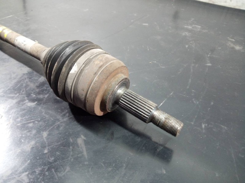 Recambio de transmision delantera izquierda para renault megane iii berlina 5 p dynamique referencia OEM IAM   P1-B6-37