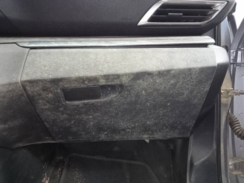 Recambio de guantera para peugeot 3008 suv referencia OEM IAM   