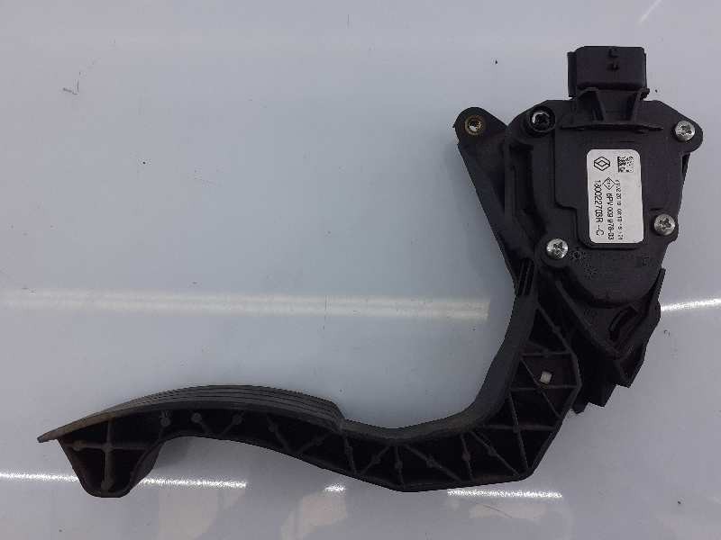 Recambio de pedal acelerador para dacia duster laureate 4x2 referencia OEM IAM 180022703R 6PV00997803 E2-A1-8-8