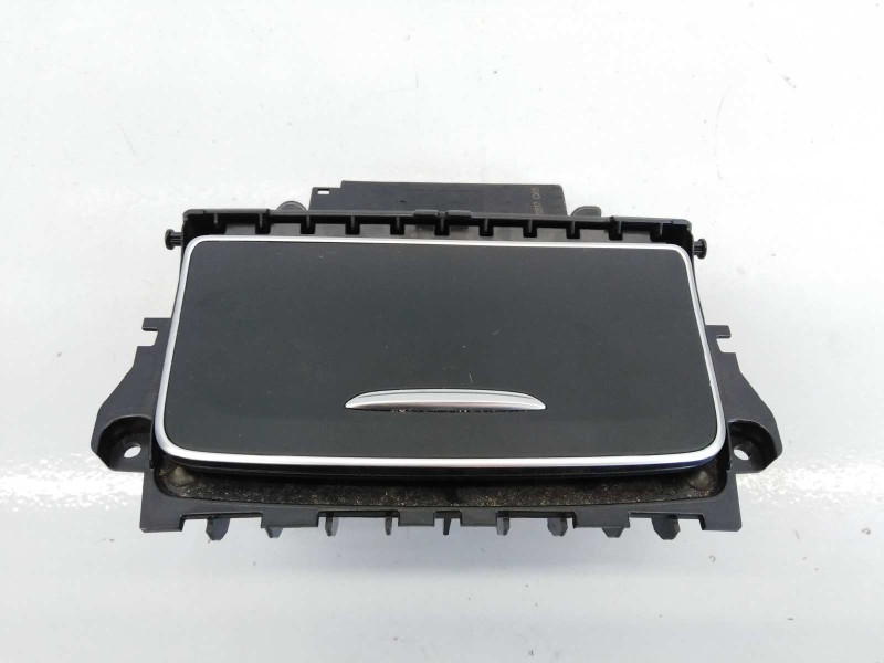 Recambio de cenicero para mercedes-benz clase a (w176) a 180 blueefficiency (176.042) referencia OEM IAM 1766809900  E3-A1-3-6