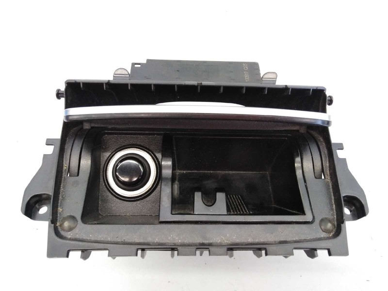 Recambio de cenicero para mercedes-benz clase a (w176) a 180 blueefficiency (176.042) referencia OEM IAM 1766809900  E3-A1-3-6