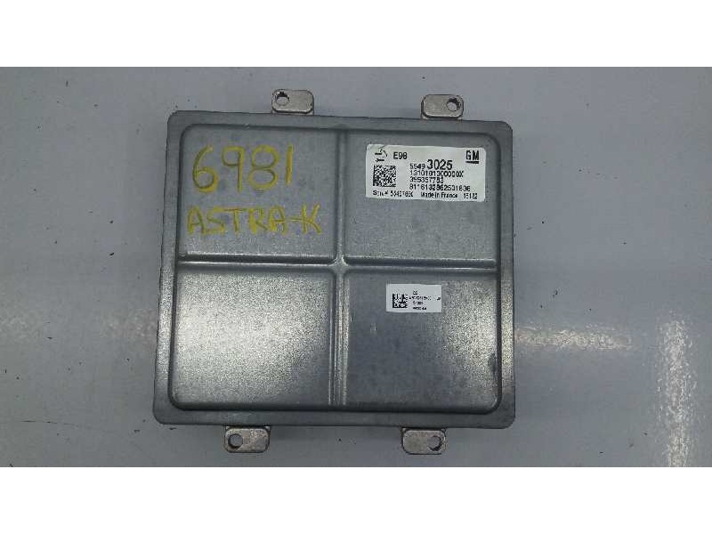 Recambio de centralita motor uce para opel astra k lim. 5türig selective referencia OEM IAM 55493025 395357783 E3-A5-33-1