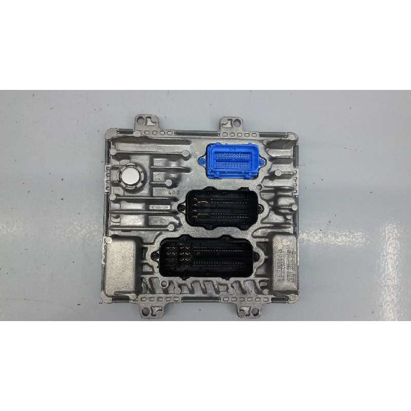 Recambio de centralita motor uce para opel astra k lim. 5türig selective referencia OEM IAM 55493025 395357783 E3-A5-33-1