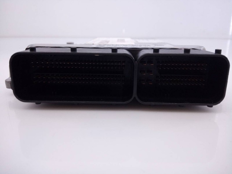 Recambio de centralita motor uce para bmw serie 3 touring (e91) 320d referencia OEM IAM 7803373 0281013501 E3-A2-24-1