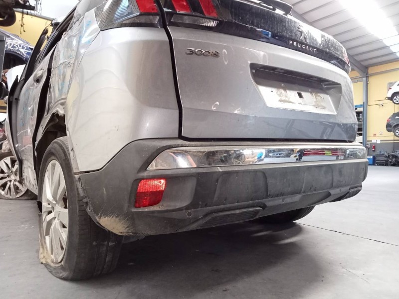 Recambio de paragolpes trasero para peugeot 3008 suv referencia OEM IAM   