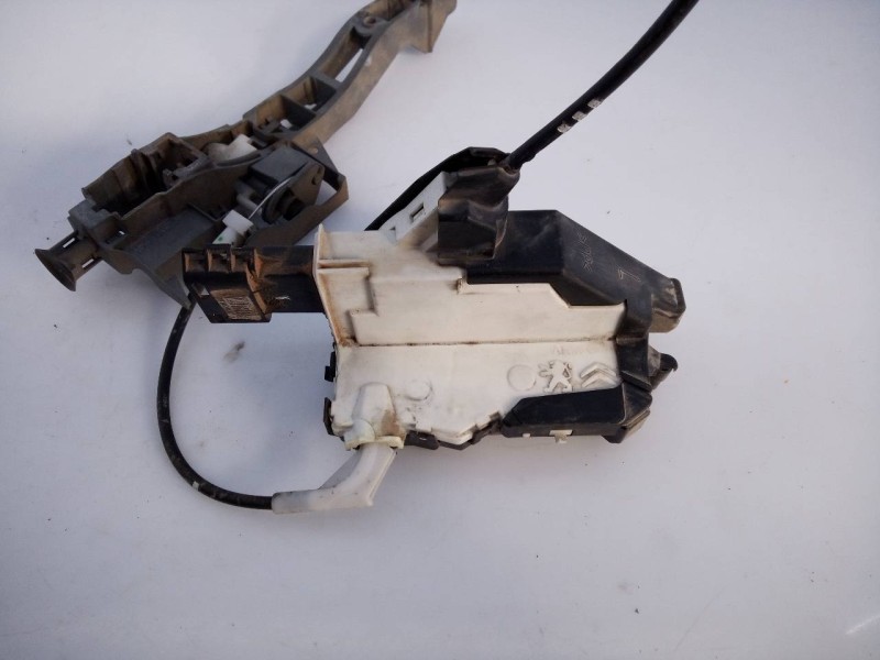Recambio de cerradura puerta trasera izquierda para citroën c3 selection referencia OEM IAM   E1-A4--44-2