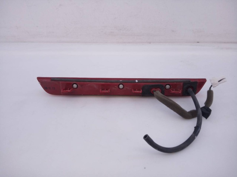 Recambio de luz central de freno para hyundai santa fe (dm) style 4wd referencia OEM IAM 927002W000  E2-A4-44-2