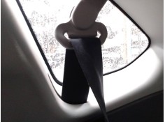 CINTURON SEGURIDAD TRASERO DERECHO 