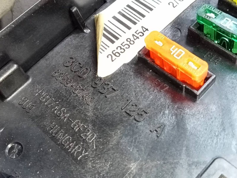 Recambio de caja reles / fusibles para volkswagen passat lim. (362) edition bluemotion referencia OEM IAM 3C0937125A  