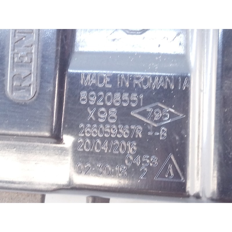 Recambio de piloto delantero izquierdo para renault clio iv limited referencia OEM IAM 266059367R  E1-A1-43-1