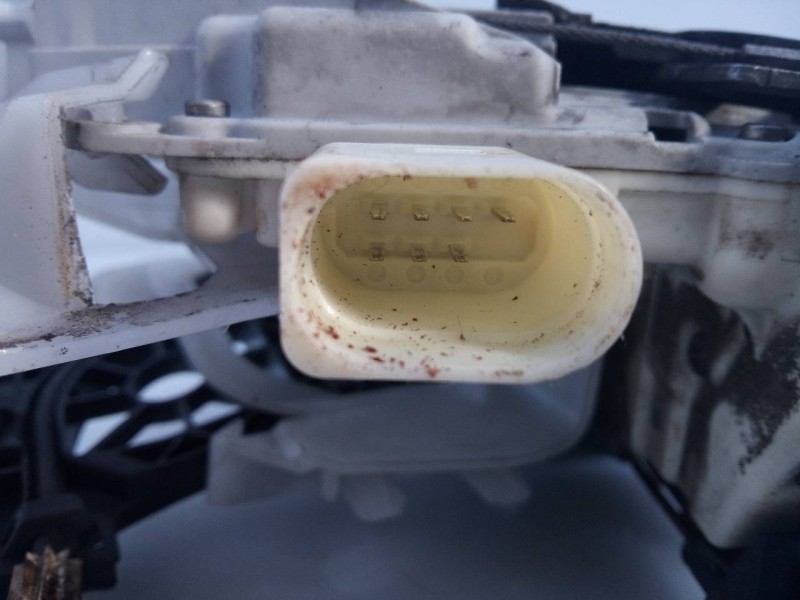 Recambio de cinturon seguridad trasero derecho para volkswagen passat lim. (362) edition bluemotion referencia OEM IAM   