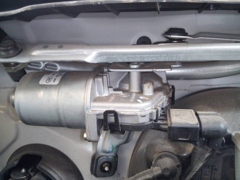 Recambio de motor limpia delantero para bmw serie x1 (f48) sdrive18d referencia OEM IAM 0390243525  