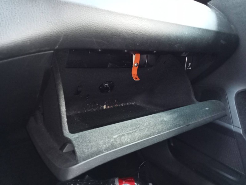 Recambio de guantera para volkswagen passat lim. (362) edition bluemotion referencia OEM IAM   