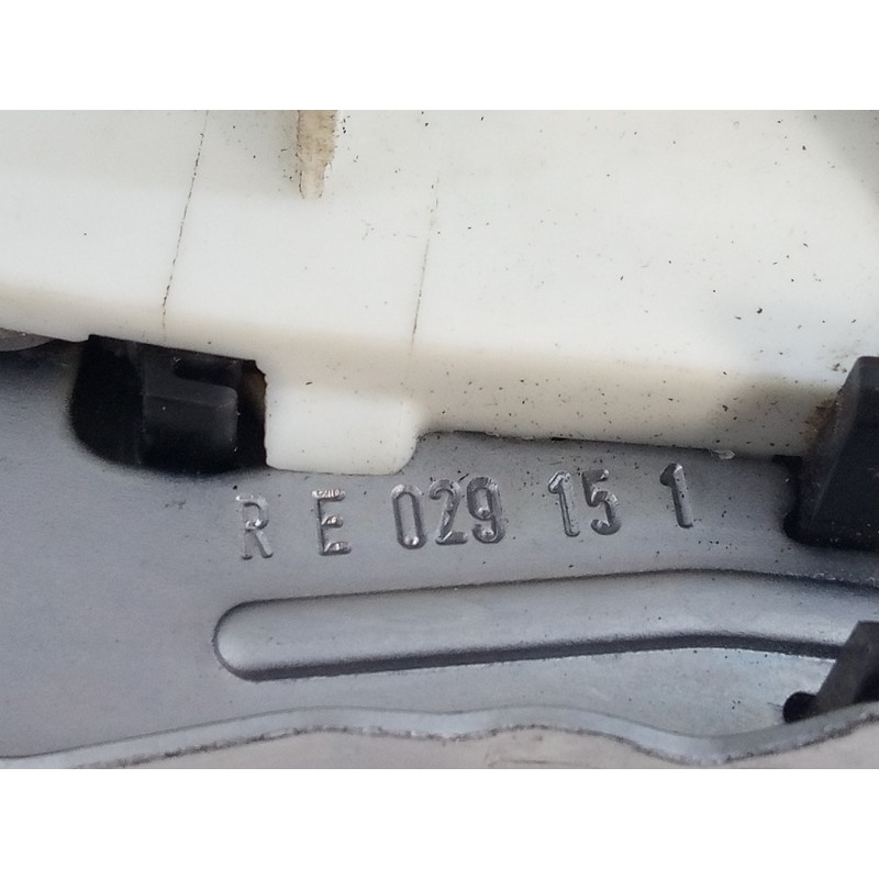 Recambio de cerradura puerta delantera derecha para volkswagen passat lim. (3g2) edition bmt referencia OEM IAM 5E1837016R 52768