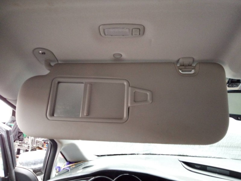 Recambio de parasol izquierdo para kia cee´d drive referencia OEM IAM   