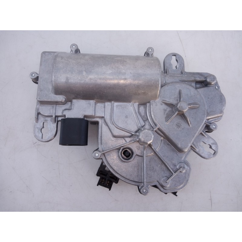 Recambio de motor cierre centralizado porton para audi q7 4mg 45 tdi quattro s line referencia OEM IAM 4M0827887C  E1-B6-52-1