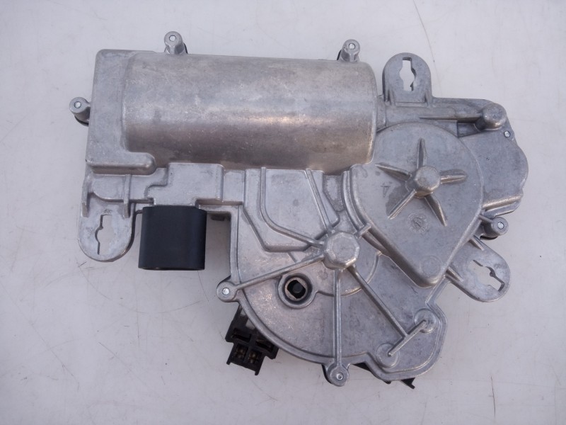 Recambio de motor cierre centralizado porton para audi q7 4mg 45 tdi quattro s line referencia OEM IAM 4M0827887C  E1-B6-52-1