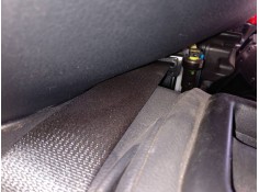 CINTURON SEGURIDAD TRASERO DERECHO 