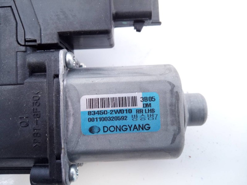 Recambio de motor elevalunas trasero izquierdo para hyundai santa fe (dm) style 4wd referencia OEM IAM 834502W010  E2-B5-59-2