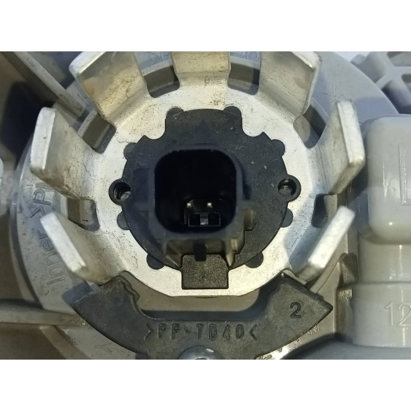 Recambio de faro antiniebla izquierdo para toyota c-hr hybrid dynamic referencia OEM IAM   E2-B4-19-1