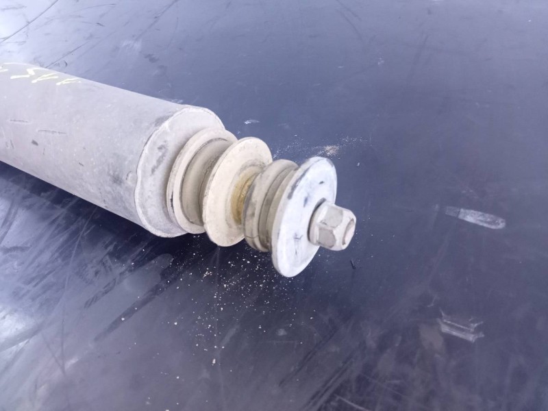 Recambio de amortiguador trasero derecho para toyota land cruiser (j15) gx referencia OEM IAM 4353060192  P1-B3-8