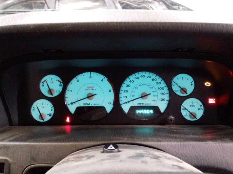 Recambio de cuadro instrumentos para jeep gr.cherokee (wj/wg) 2.7 crd laredo referencia OEM IAM 2943AH  E3-B6-23-2