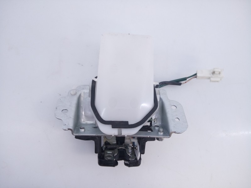 Recambio de cerradura maletero / porton para toyota land cruiser (j15) gx referencia OEM IAM   E2-B4-54-2