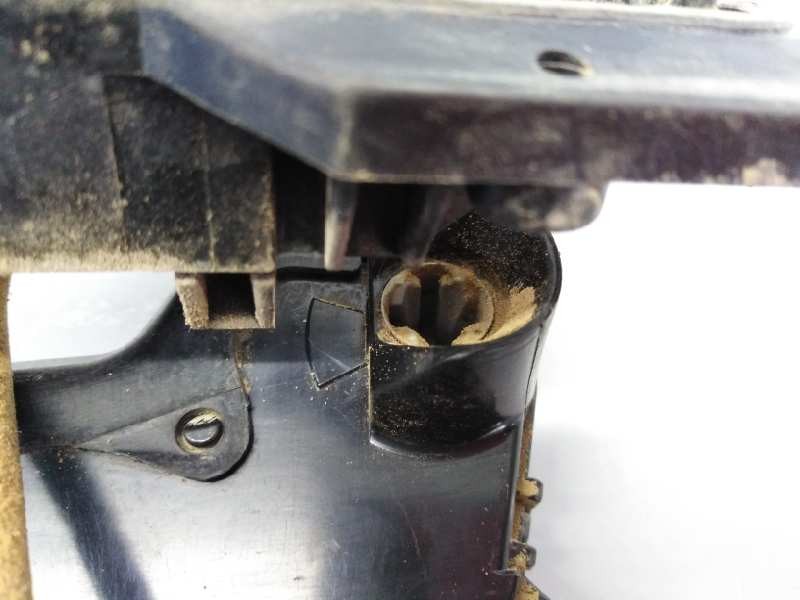 Recambio de cerradura puerta delantera izquierda para toyota rav 4 (a3) executive referencia OEM IAM 6904042241  E2-B4-10-2