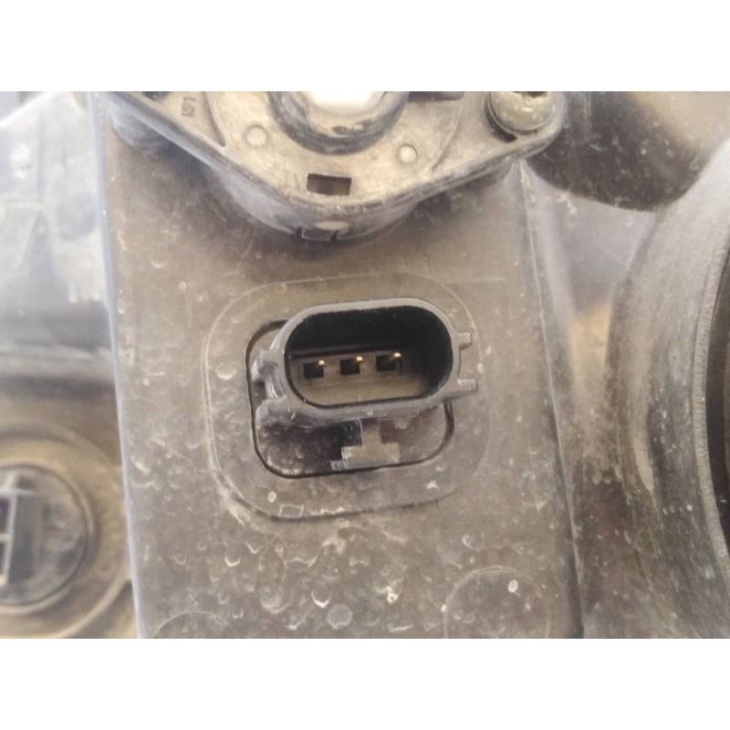 Recambio de faro derecho para nissan x-trail (t30) comfort referencia OEM IAM   E1-A3- 12-2